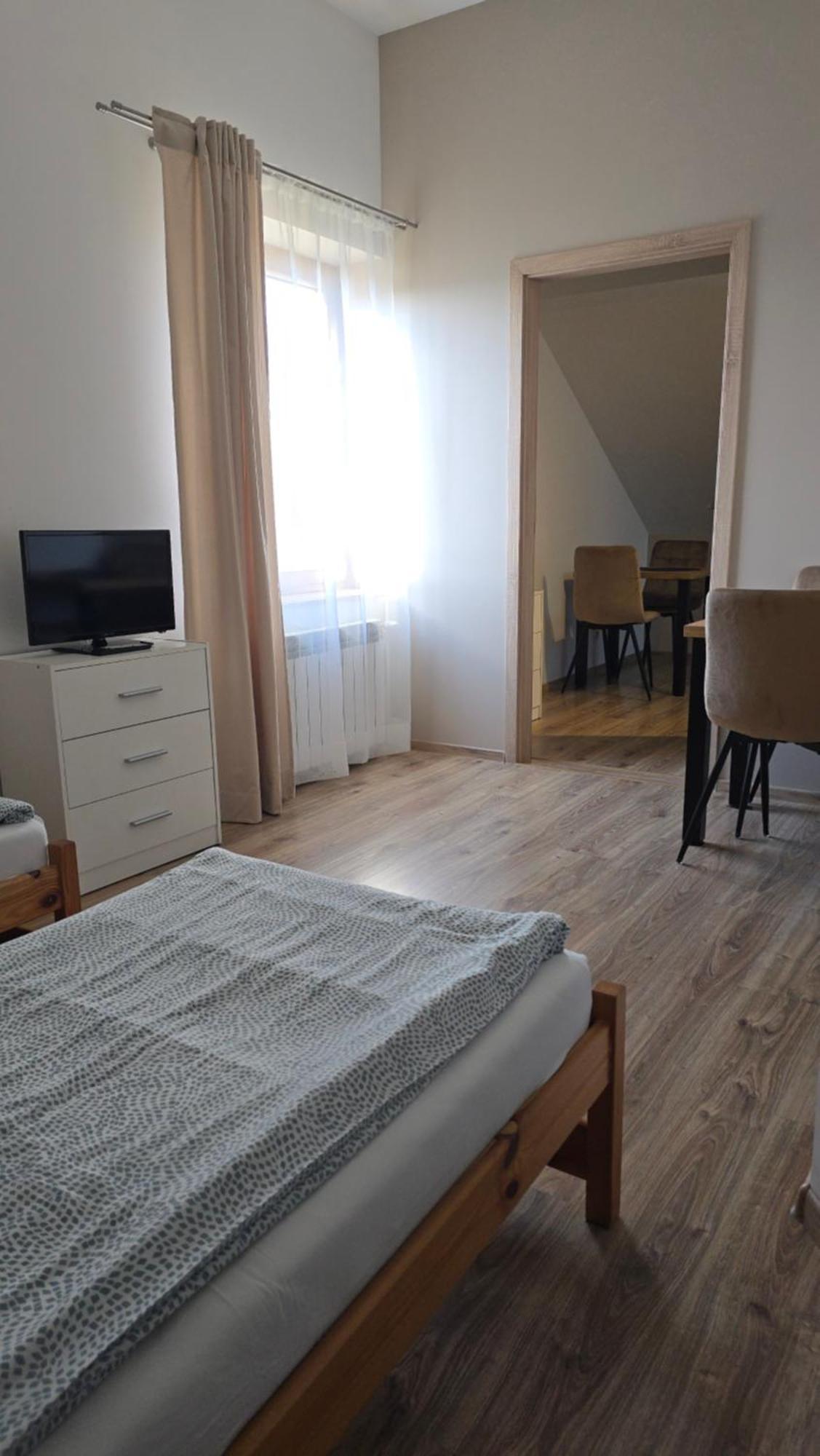 Bauernhof Vip Village Woda Rower - Podgrzewany Basen, Balia, Sauna Miedzierza